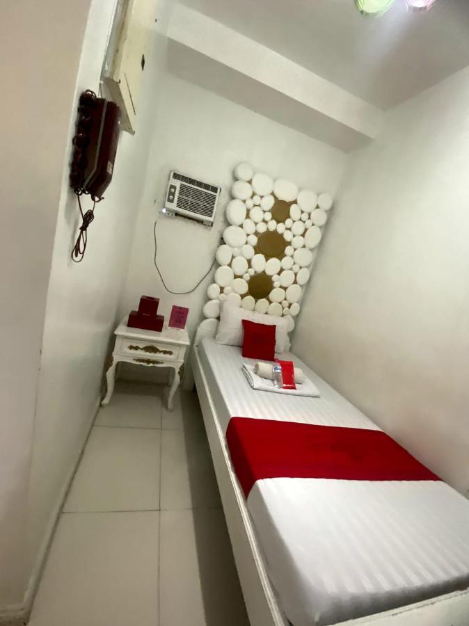 Oyo 104 Manila Venetian Hotel エクステリア 写真