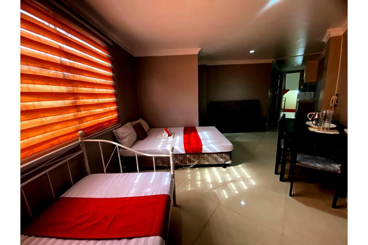 Oyo 104 Manila Venetian Hotel エクステリア 写真