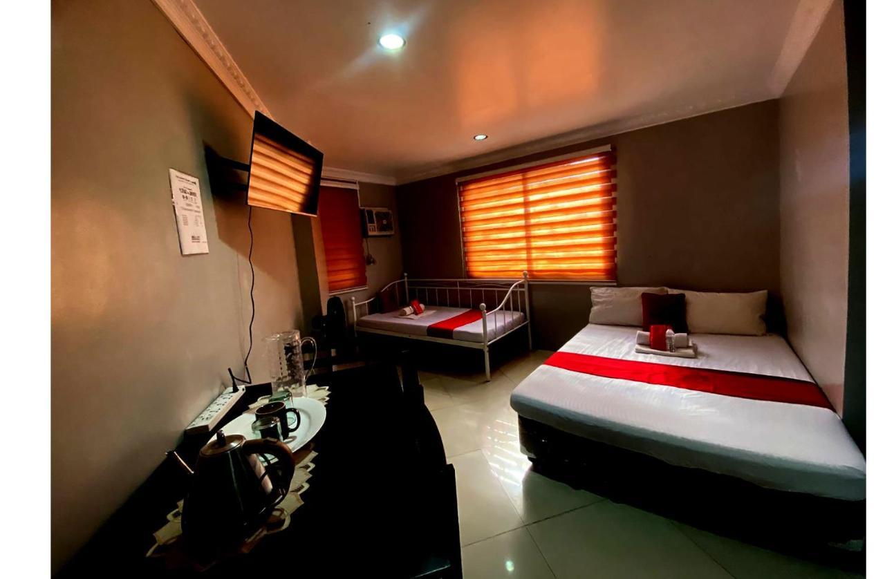 Oyo 104 Manila Venetian Hotel エクステリア 写真